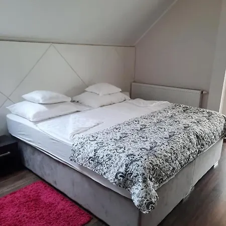 Caballus Lovasmajor Panzio Bed & Breakfast