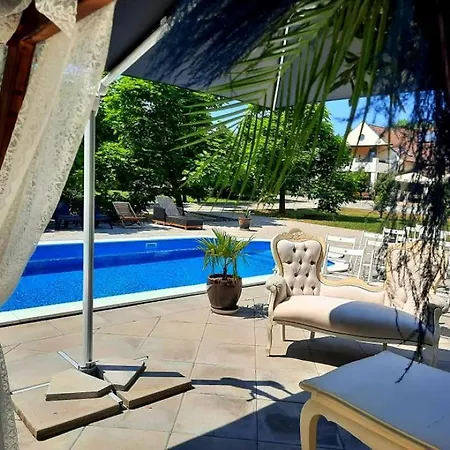 Caballus Lovasmajor Panzió 4* Nyíregyháza