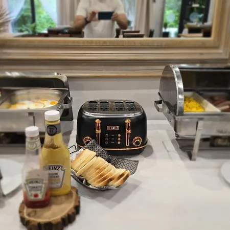 Alojamento de Acomodação e Pequeno-almoço Caballus Lovasmajor Panzió