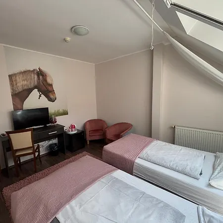 Caballus Lovasmajor Panzió