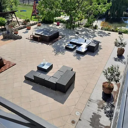Bed and breakfast Caballus Lovasmajor Panzió